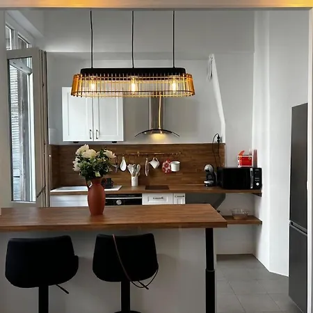 Apartment Confort Et Style En Plein Type 2 Marseille